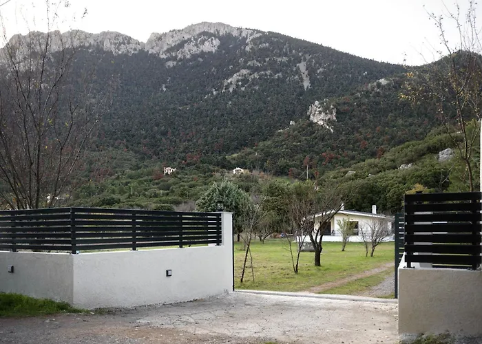 Twin Peaks Retreat By Alure * Arachova