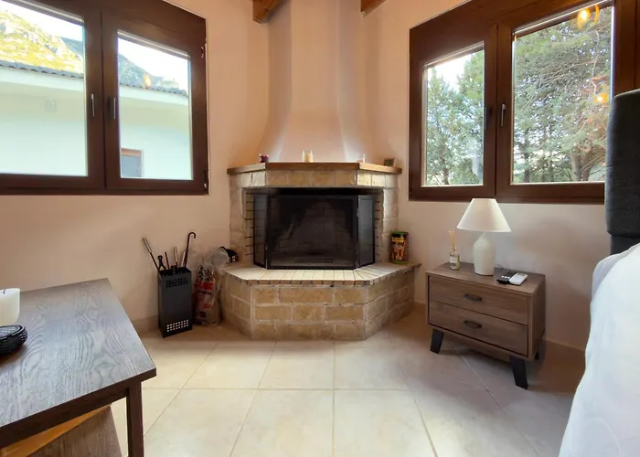 Twin Peaks Retreat By Alure