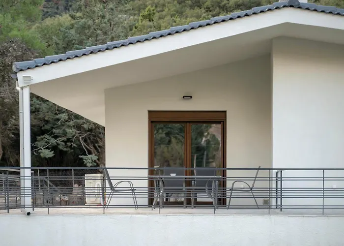 Twin Peaks Retreat By Alure Arachova